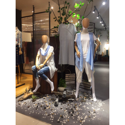 商場實體店鋪展示